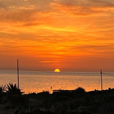 فيلا Dammuso Pensare Alla Luna San Michele  المظهر الخارجي الصورة